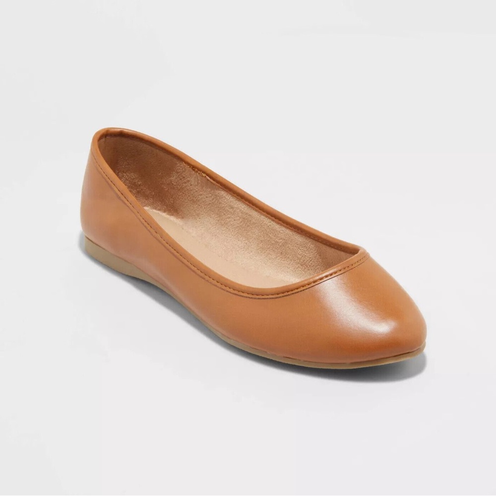 🟠 universal threads faux leather ballet flats